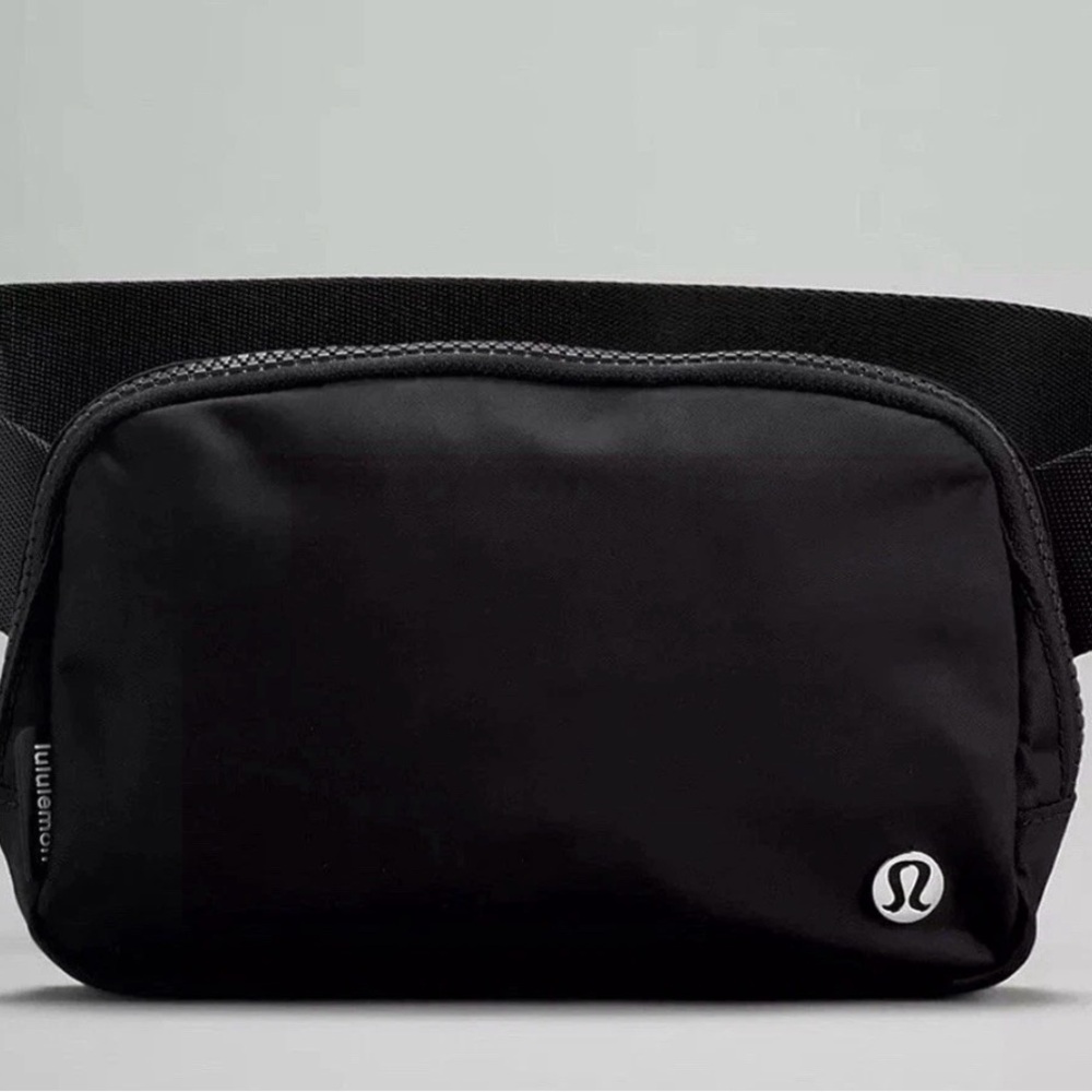 Original Lululemon Everywhere Belt Crossbody Bag 1L Black for Women Men